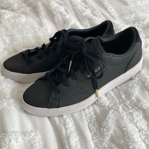 Adidas sleek black shoes 8 womens